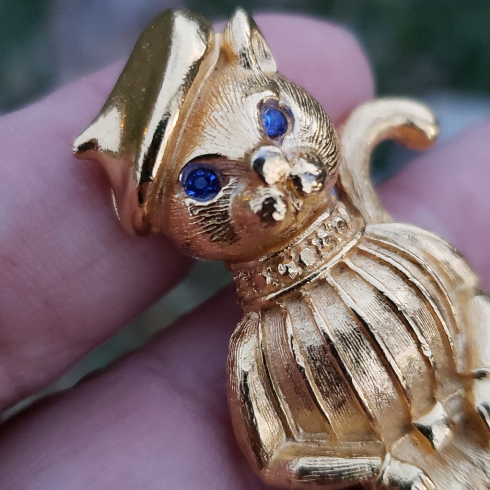Vtg Baret Sweater Wearing Gerry's Kitty Cat Figural Gold Rhinestone Brooch Pin - Picture 4 of 11